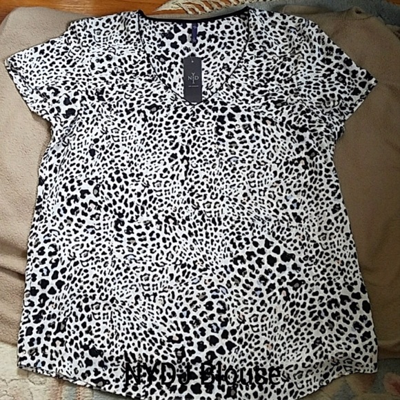 NWOT. NYDJ Multi-Colored Blouse - Picture 1 of 5